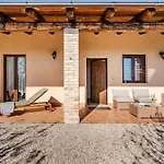 Holiday home Pinetoalba *