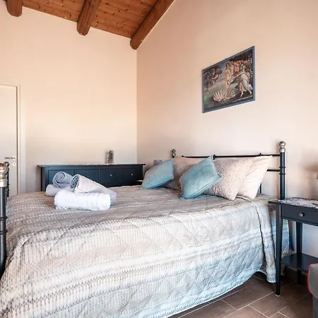 Pinetoalba Holiday home Scerne